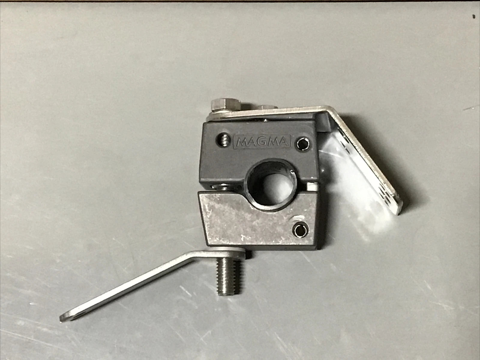 Magma Single Horizontal Rail Mount 7/8"-1" for T10-380
