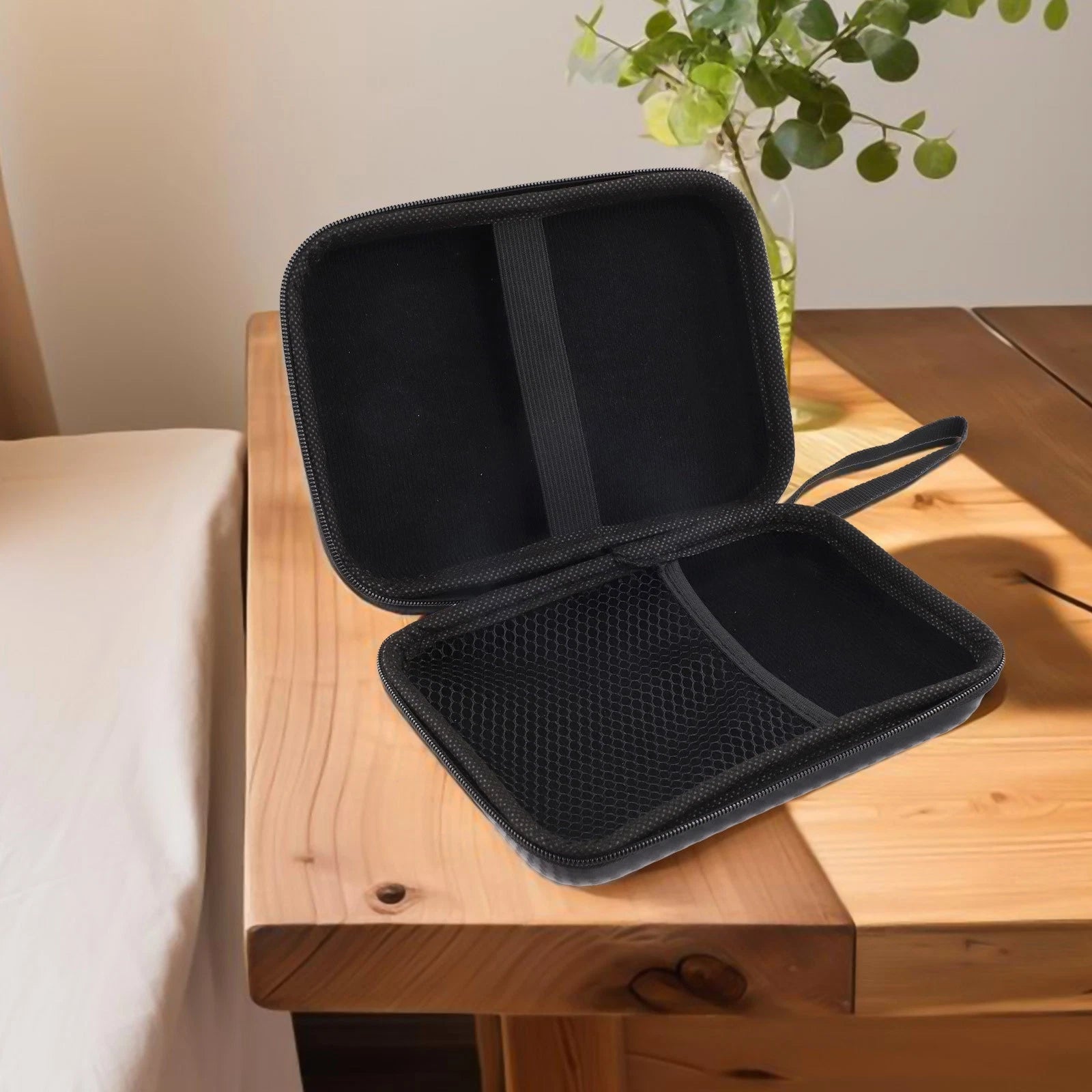 Portable Digital Storage Bag for Electronics (Universal)