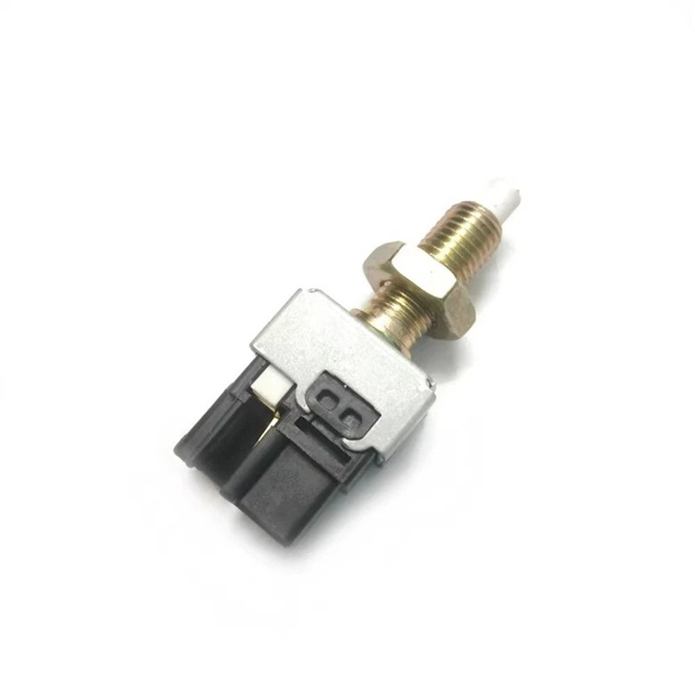 Brake Stop Light Switch UH71-66-490 for Mazda Mitsubishi Toyota Kia (–)