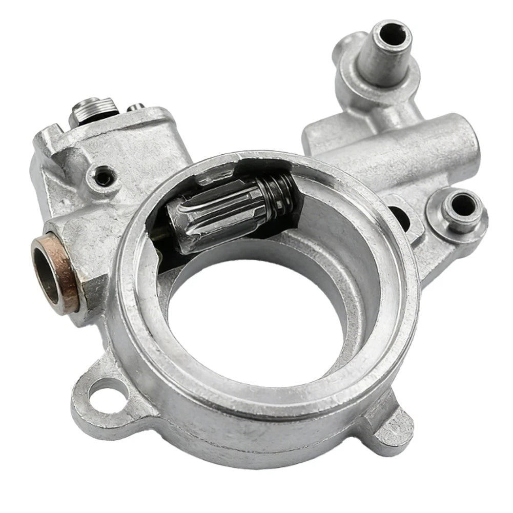 Chainsaw Oil Pump for Chainsaw (Metal Construction, Easy Installation)