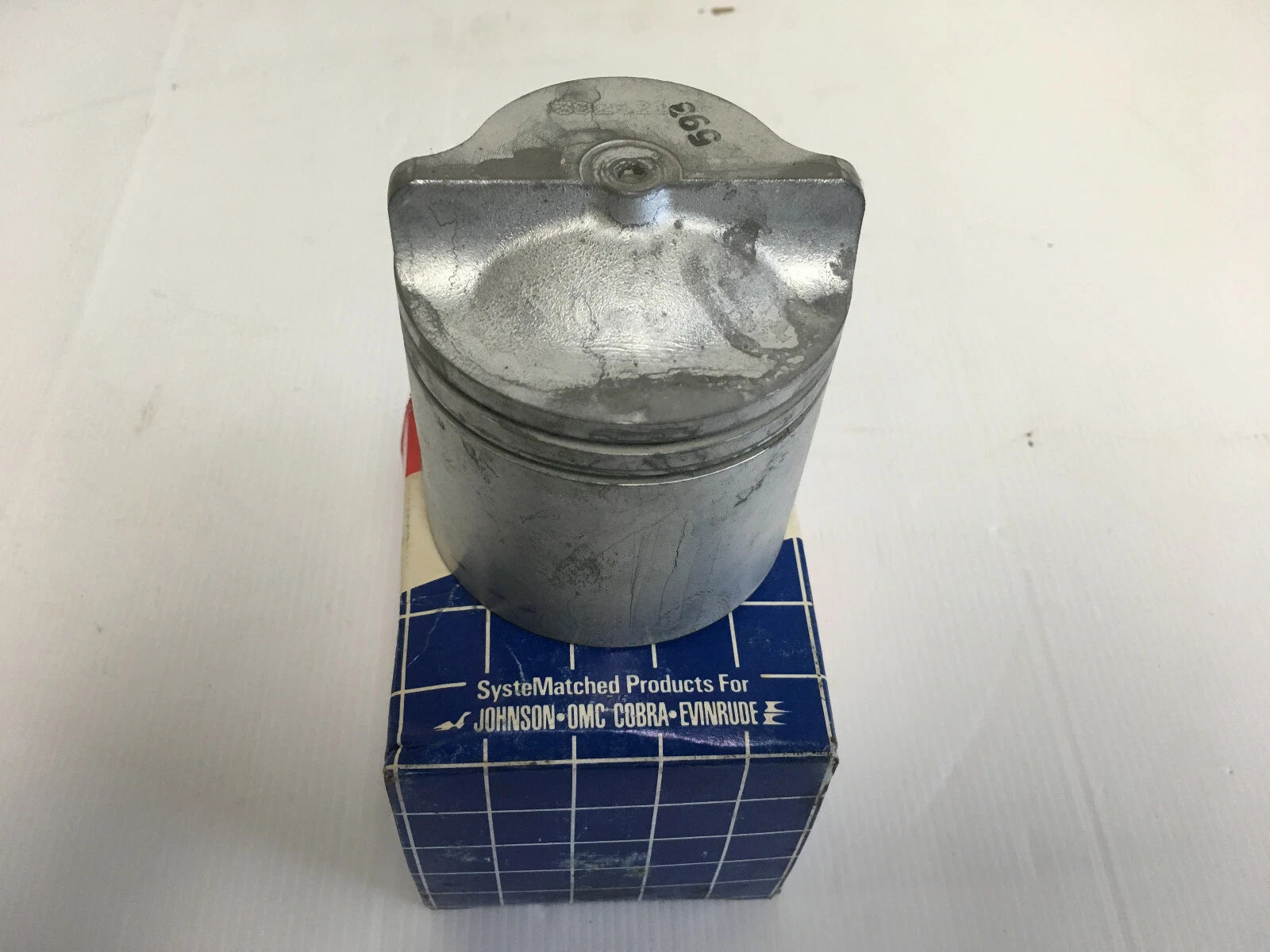 Piston for Johnson Evinrude 20-35HP (1982–2005) 392621
