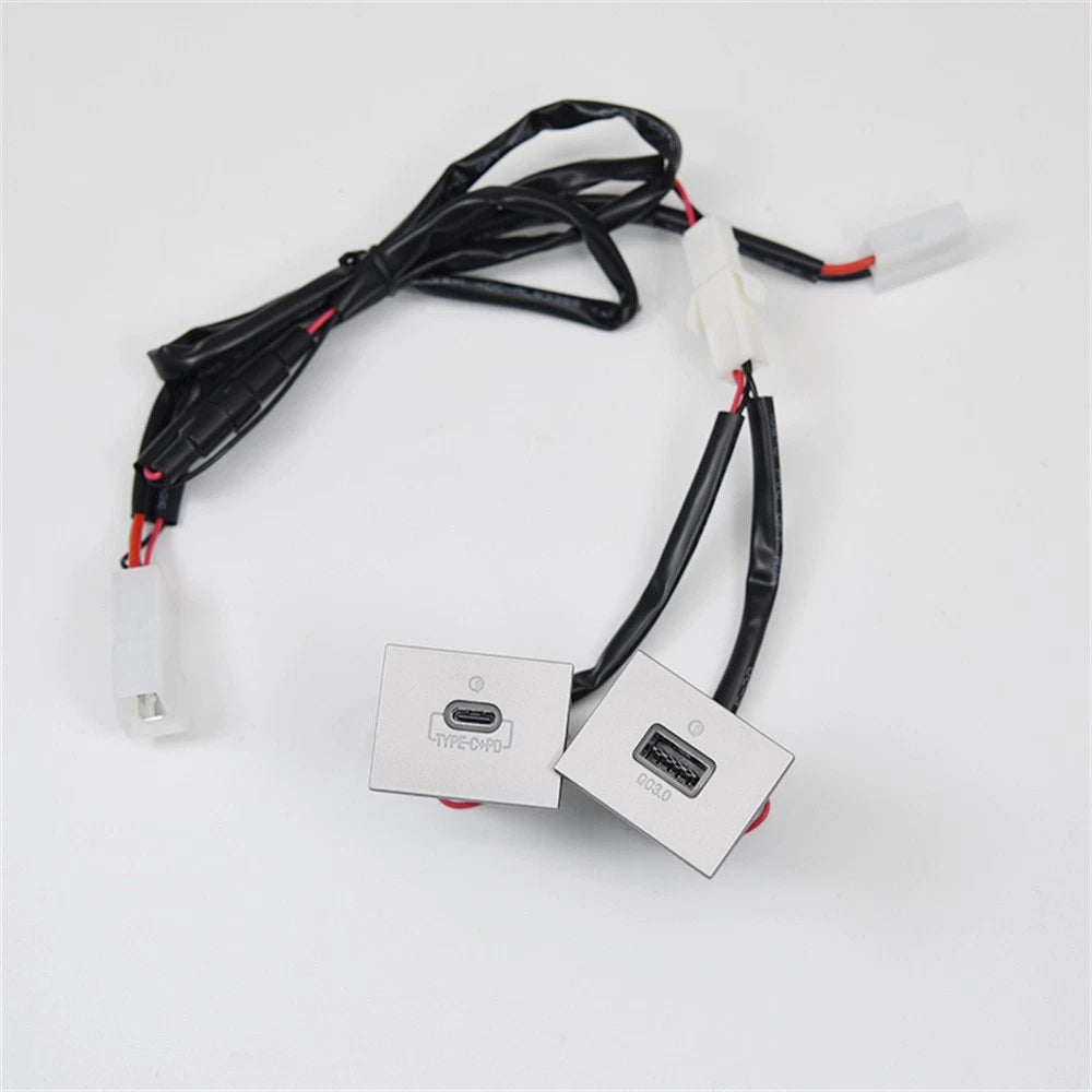 Dual Port USB-A QC3.0 & USB-C PD Fast Charger Socket for Ford Focus (2005–2009)