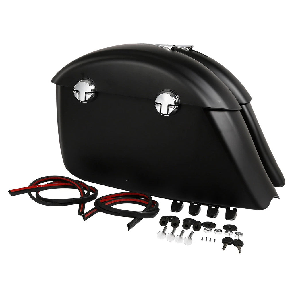 Matte Saddlebags with Electronic Latch & Carpet Liner for Indian Chieftain (2014–2023)