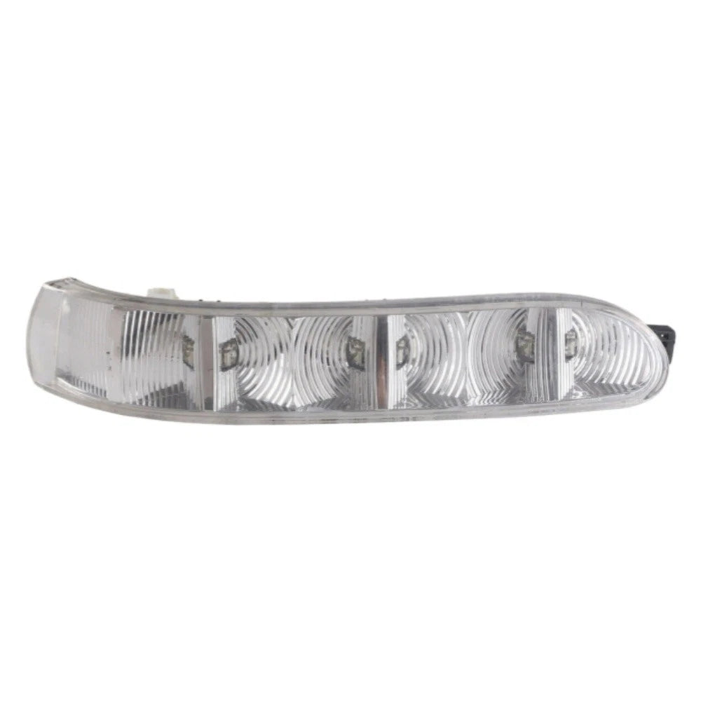 Front Right Turn Signal Light 2208200621 for Mercedes-Benz S500 S600 (1999–2006)