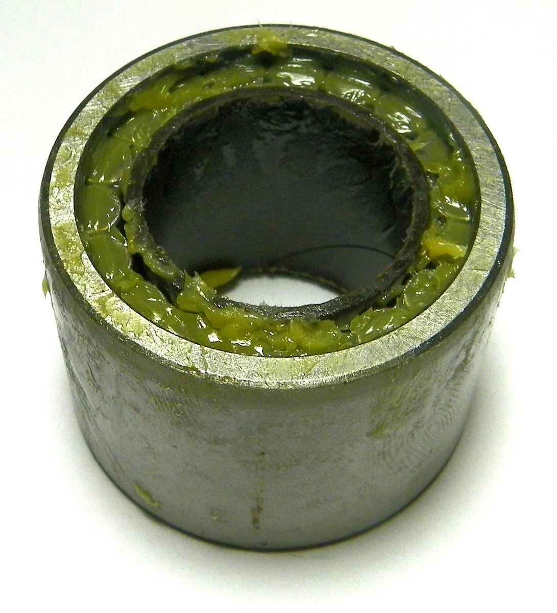 Pinion Bearing 447-304 for Johnson/Evinrude/Mercury 65-300 Hp
