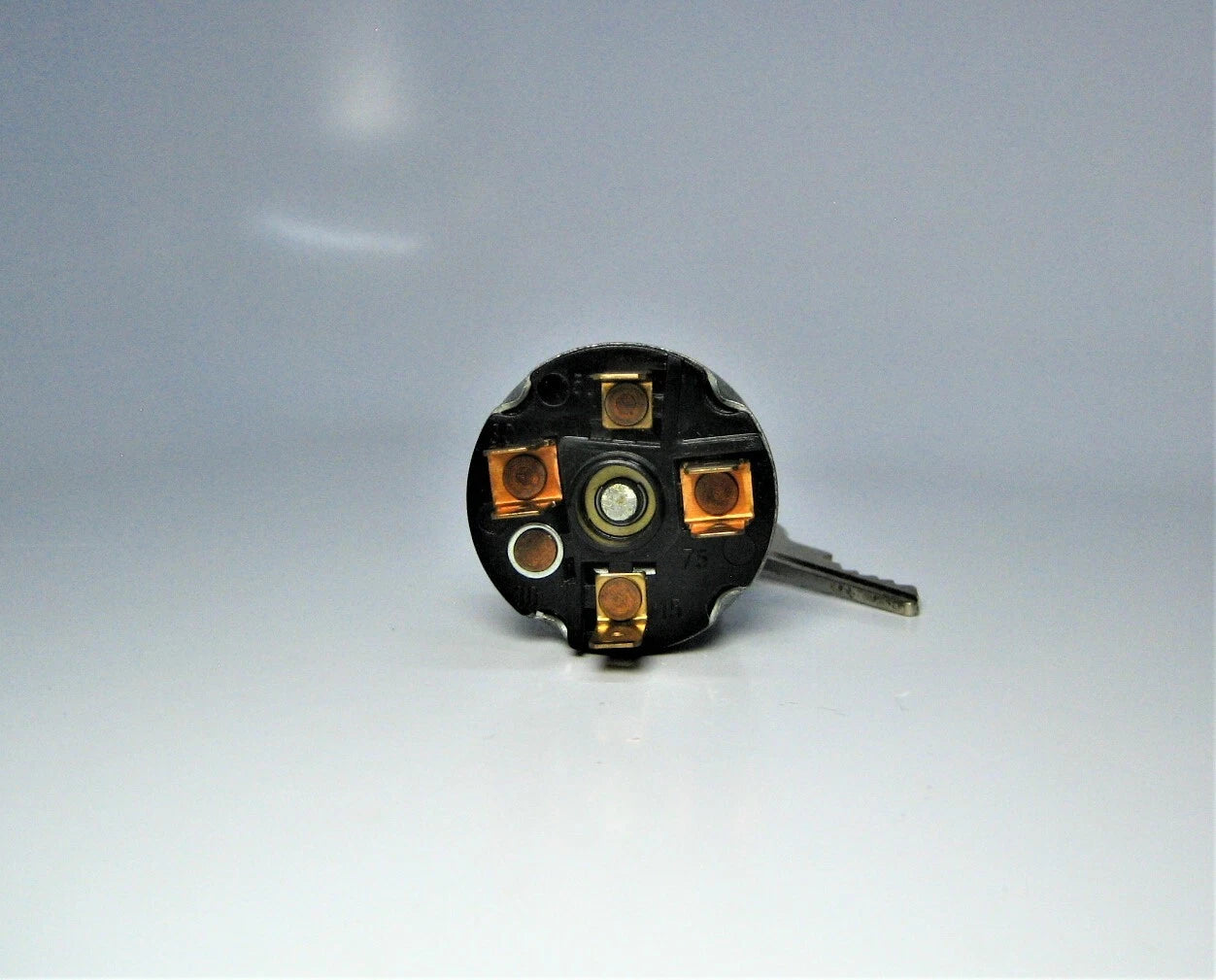 Sterndrive Starter Switch for Volvo Penta (OEM 870685)