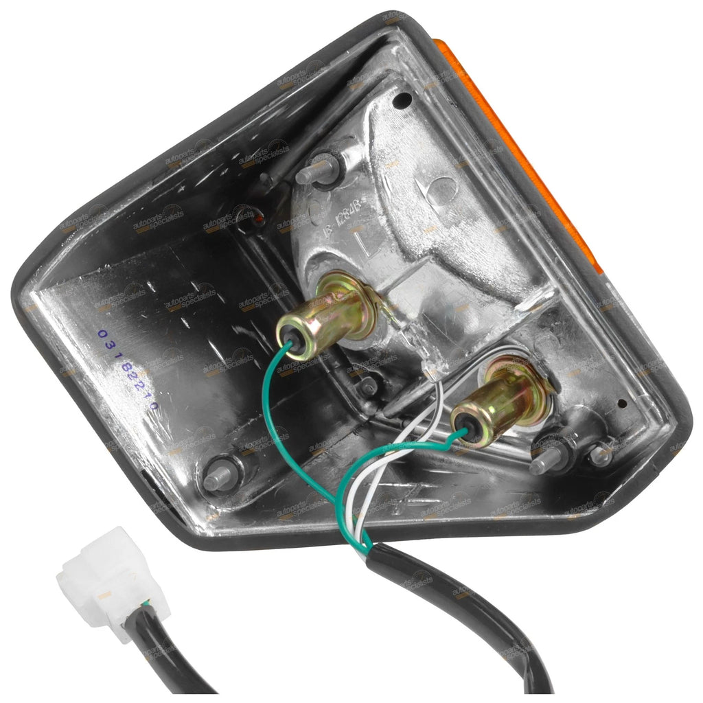 LH Front Corner Park Light for Landcruiser 70 Series (1984–1999)