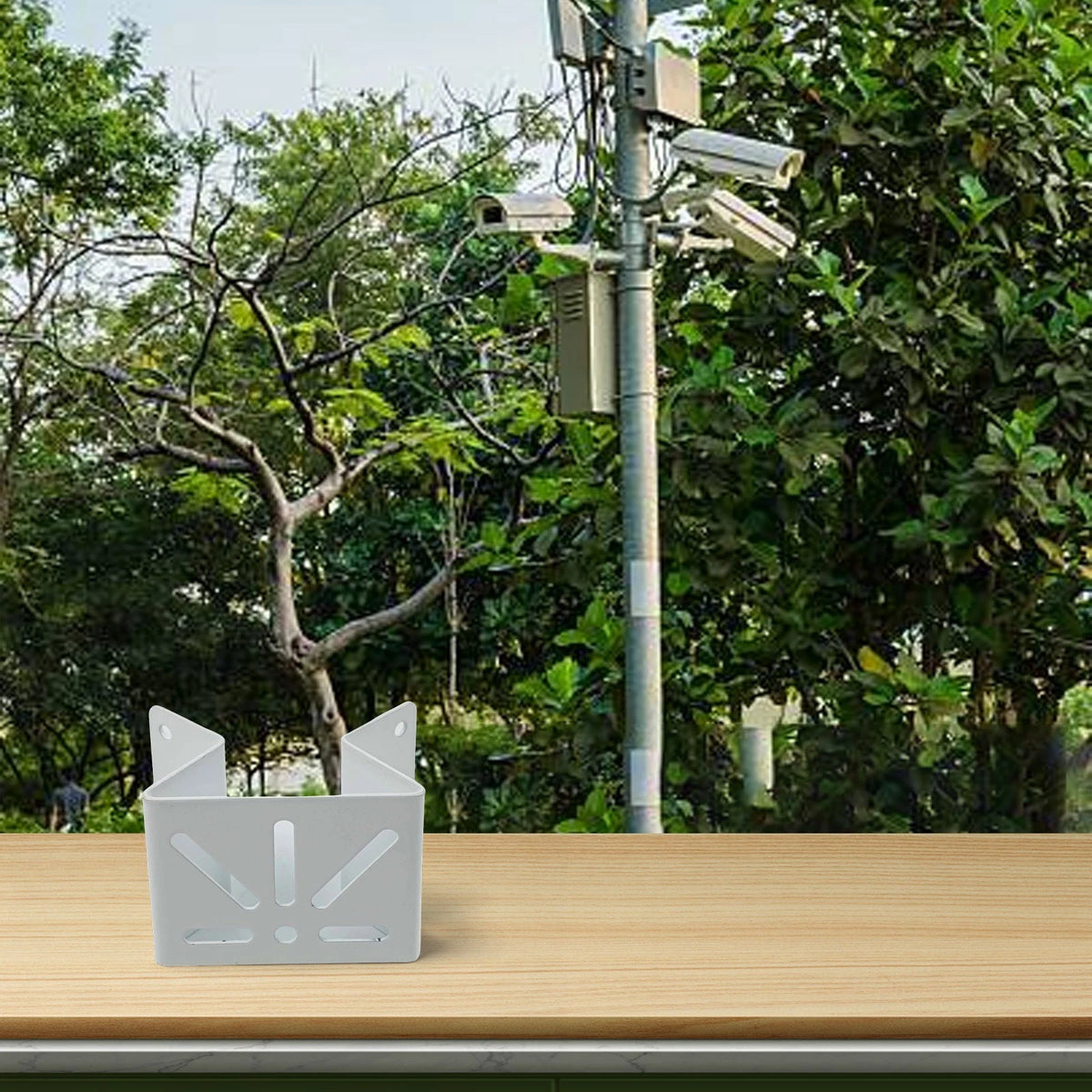 Metal Corner Mount for Indoor/Outdoor Applications