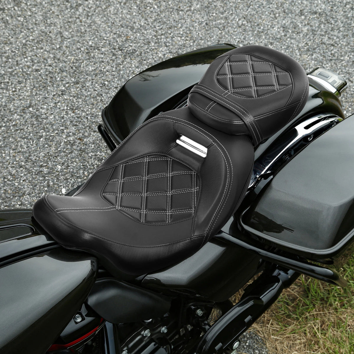 Driver & Passenger Seats for Harley CVO Road Street Glide (2009–2023)