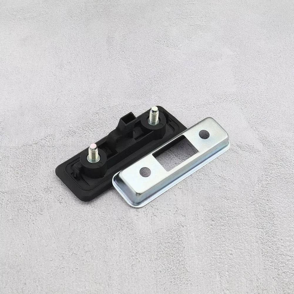 Tailgate Button Switch for Skoda Octavia II (2004–2013)