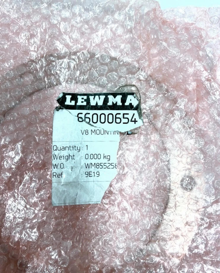V8 Mounting Kit for Lewmar (66000654)