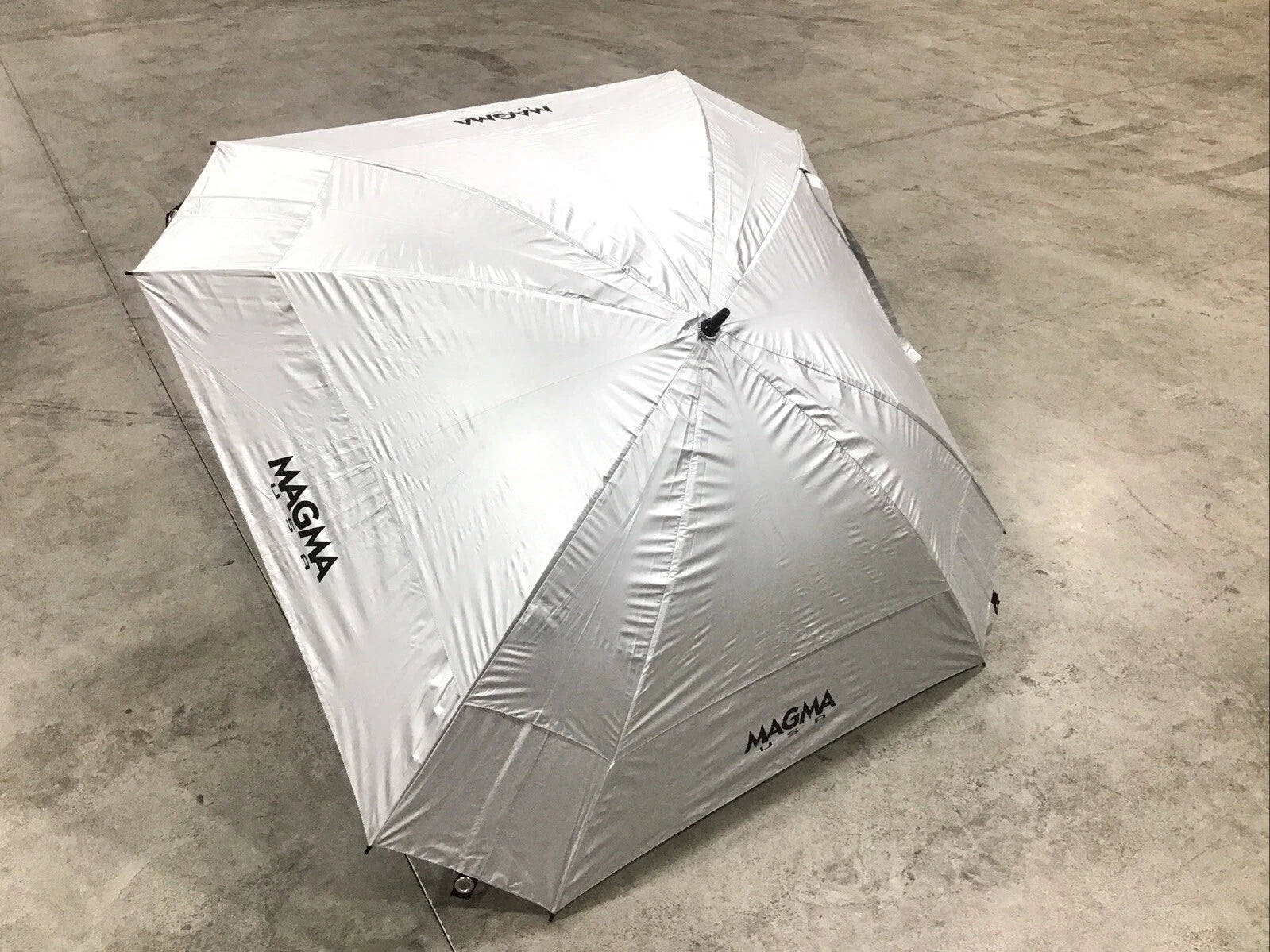 Magma Reflective Silver Cockpit Umbrella B10-403-2 for Open Box Use