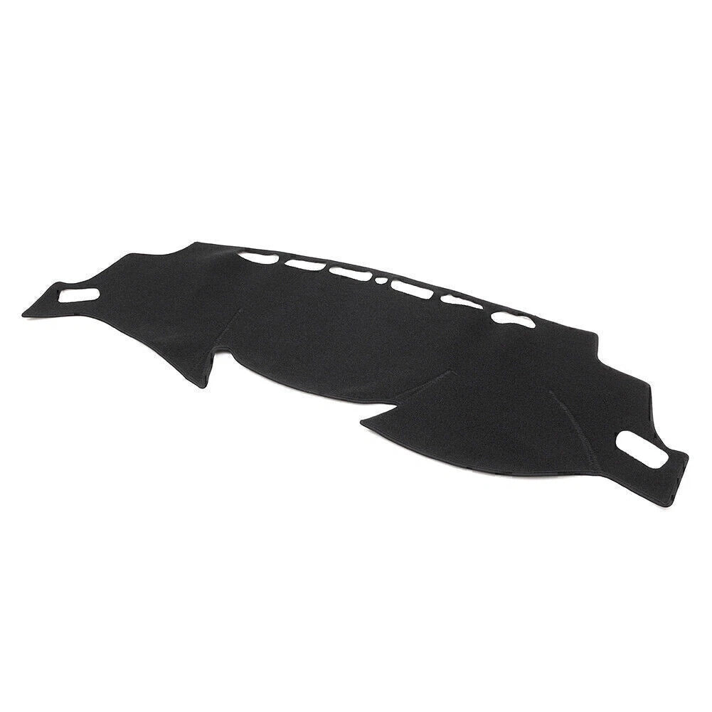 Dash Cover Mat for Nissan Qashqai (2016–2021)