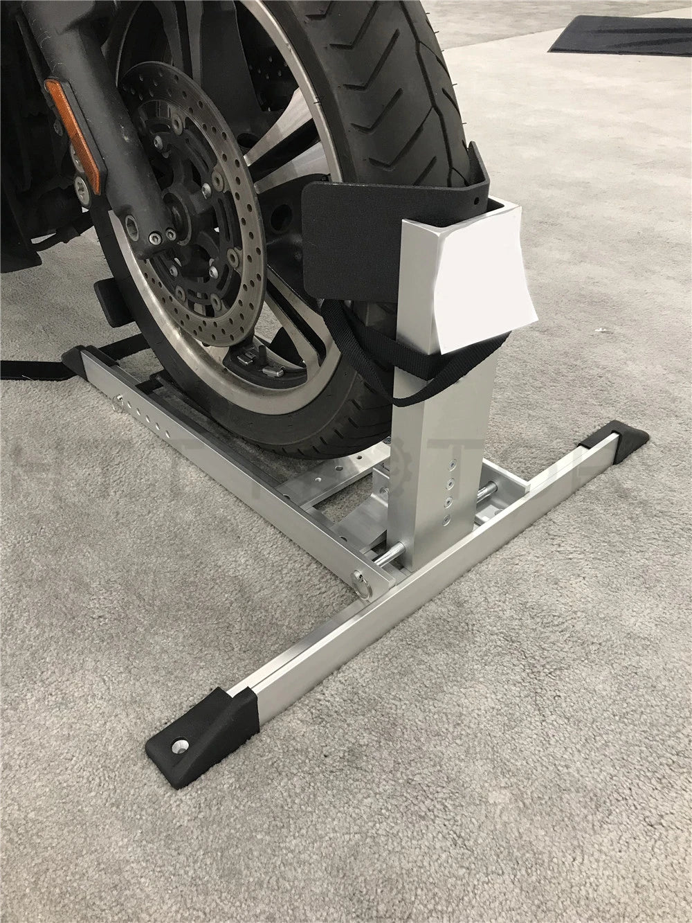 Wheel Chock for Motorcycle (14" - 22" Tires)