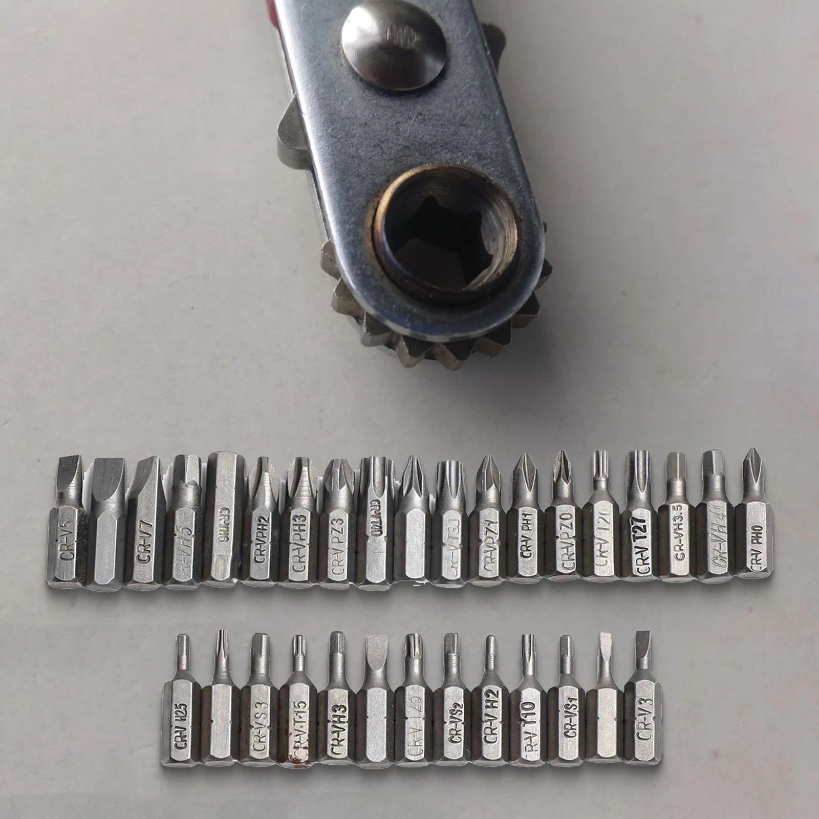 33 Piece Screwdriver Bit Set for Professionals