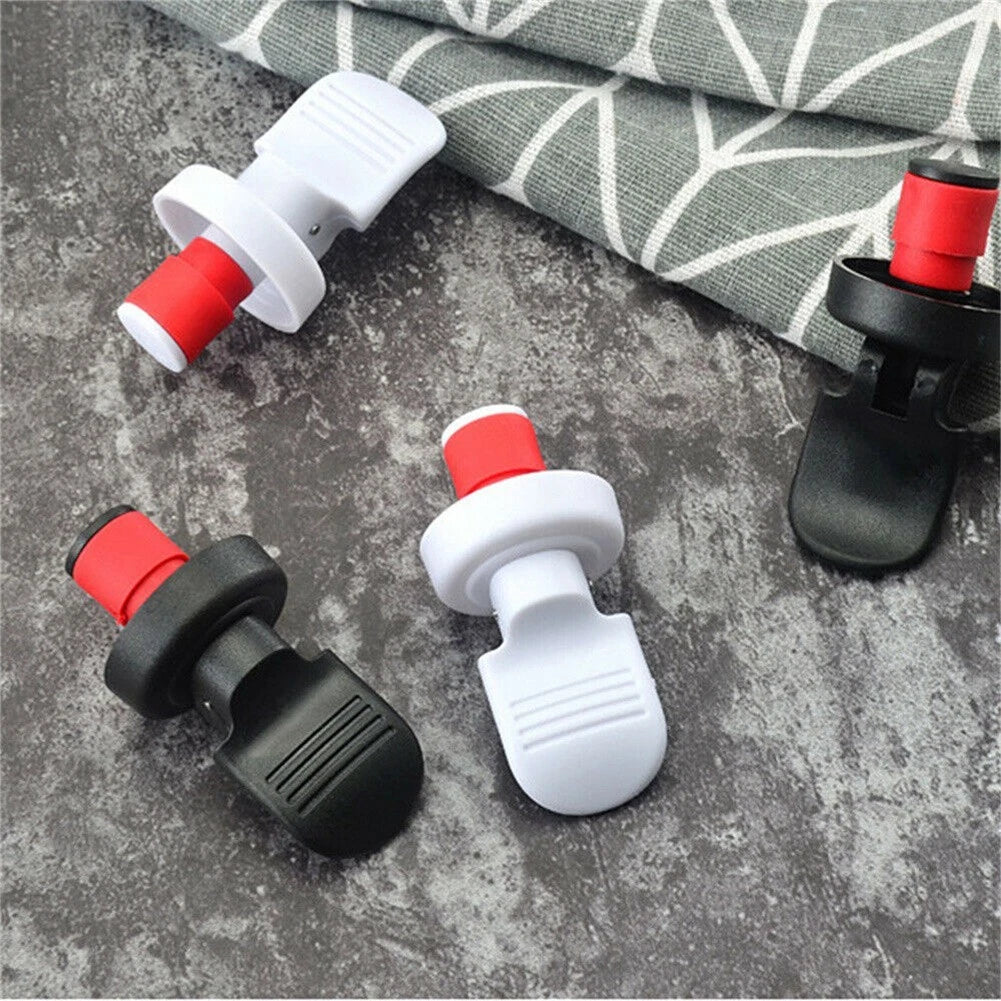 Wine Bottle Stopper Sealing Tool - Hand Press Rubber - Black & White