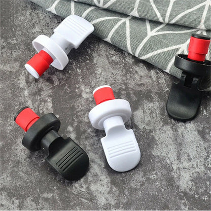 Wine Bottle Stopper Sealing Tool - Hand Press Rubber - Black & White