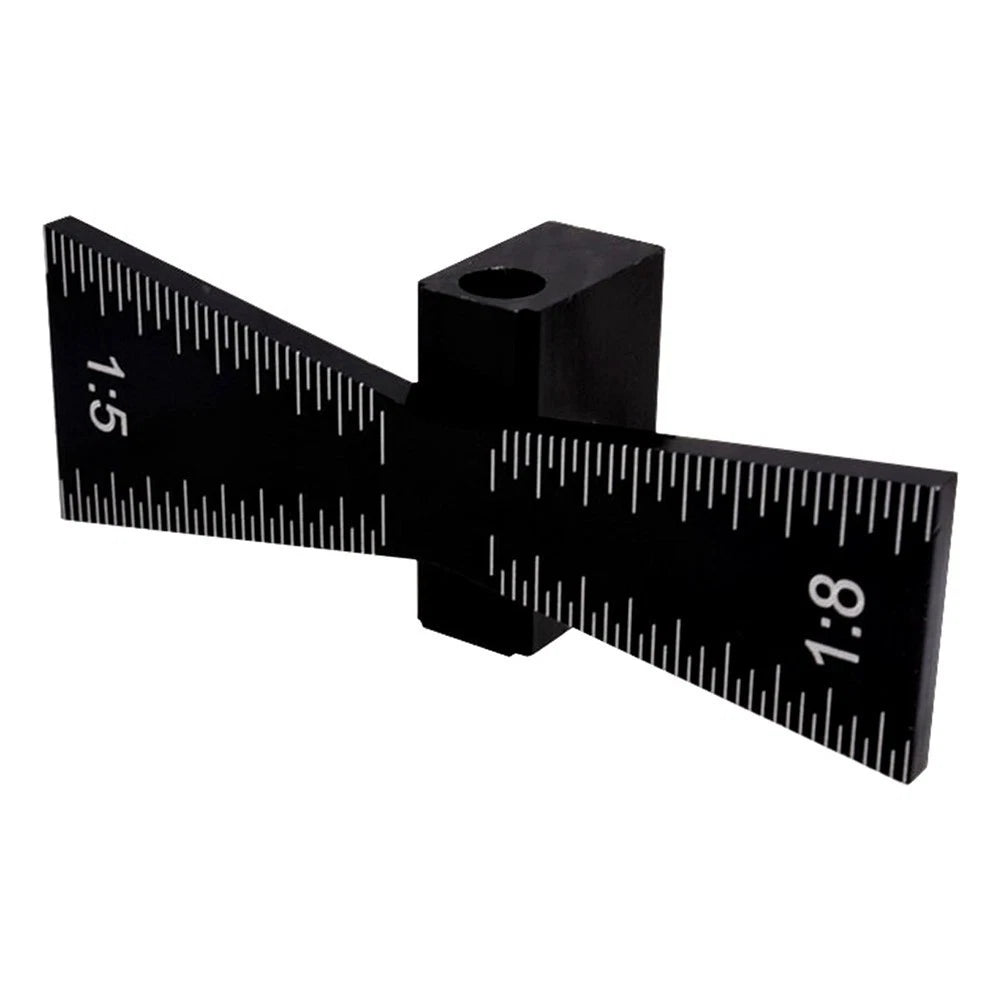 Compact dovetail measurement tool for woodworking applications