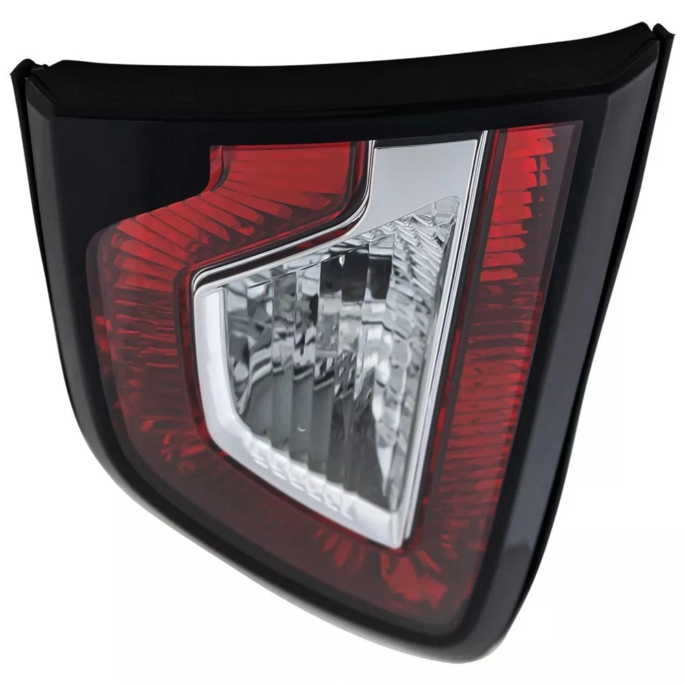 Left Inner Tail Light Halogen for Chevrolet Traverse (2013–2017) 16580874