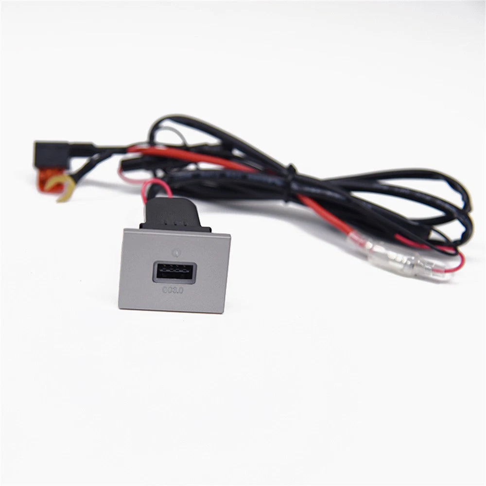 USB-A QC3.0 Fast Charger Socket Panel Mount for Ford Focus MK2 (2005–2009)