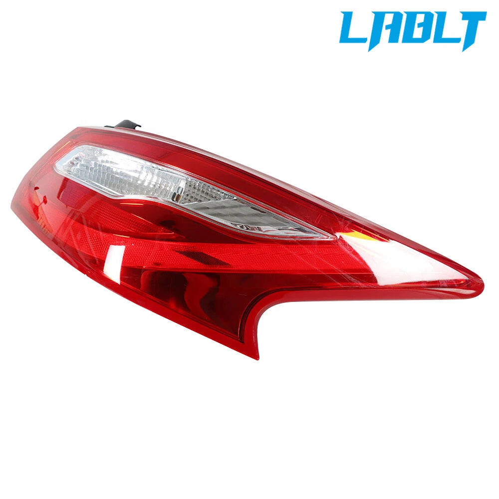 Right Passenger Side Outer Tail Light Lamp for Nissan Altima (2016–2018)