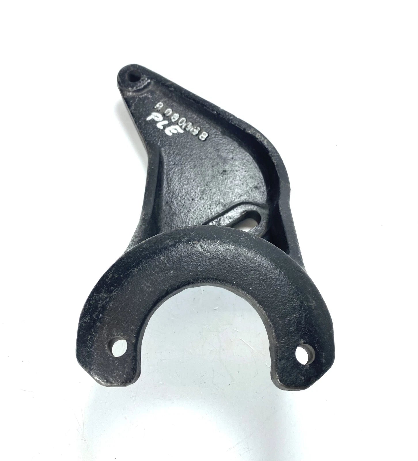 Water Pump Bracket for Crusader R080088