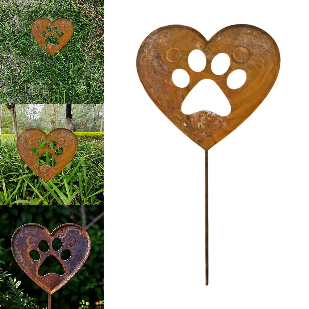 Rustic Iron Heart Garden Stake for Garden Decor (Handmade, Weather Resistant)