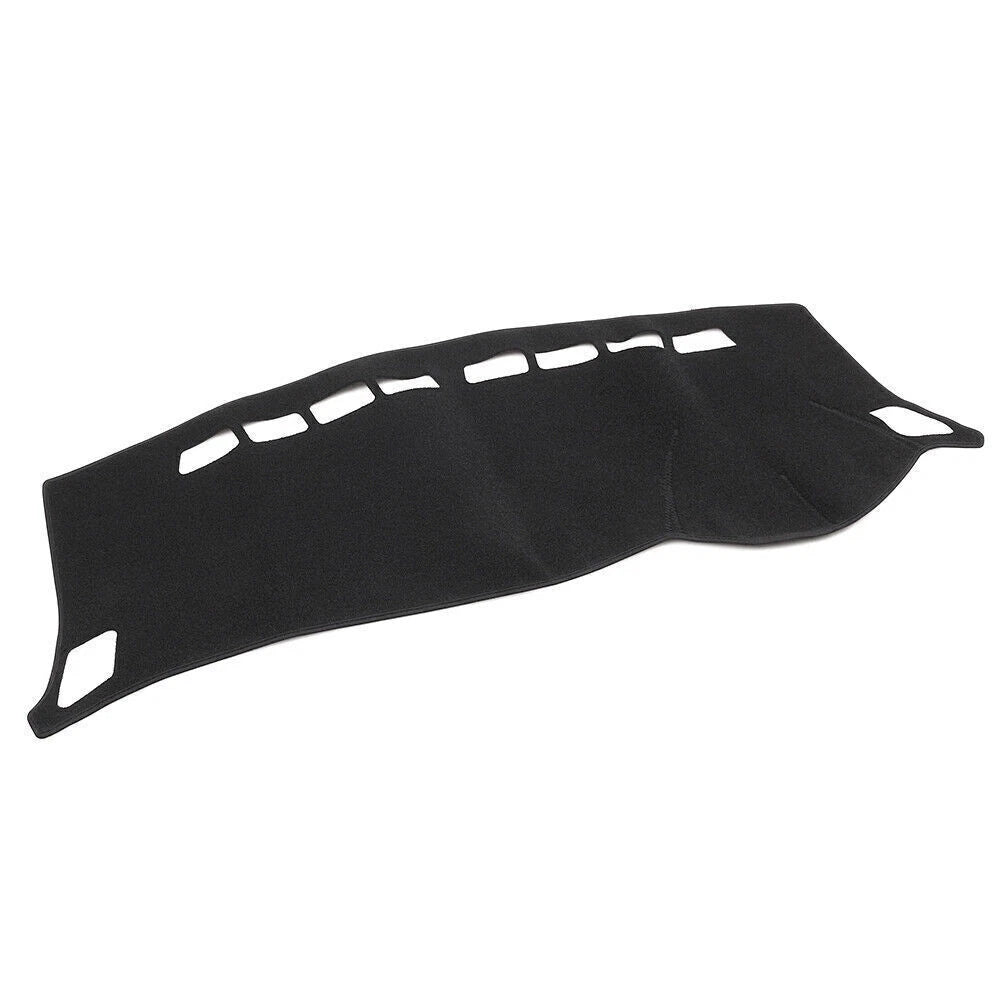 Dash Cover Mat for Nissan Pulsar/Sylphy (2013–2016)