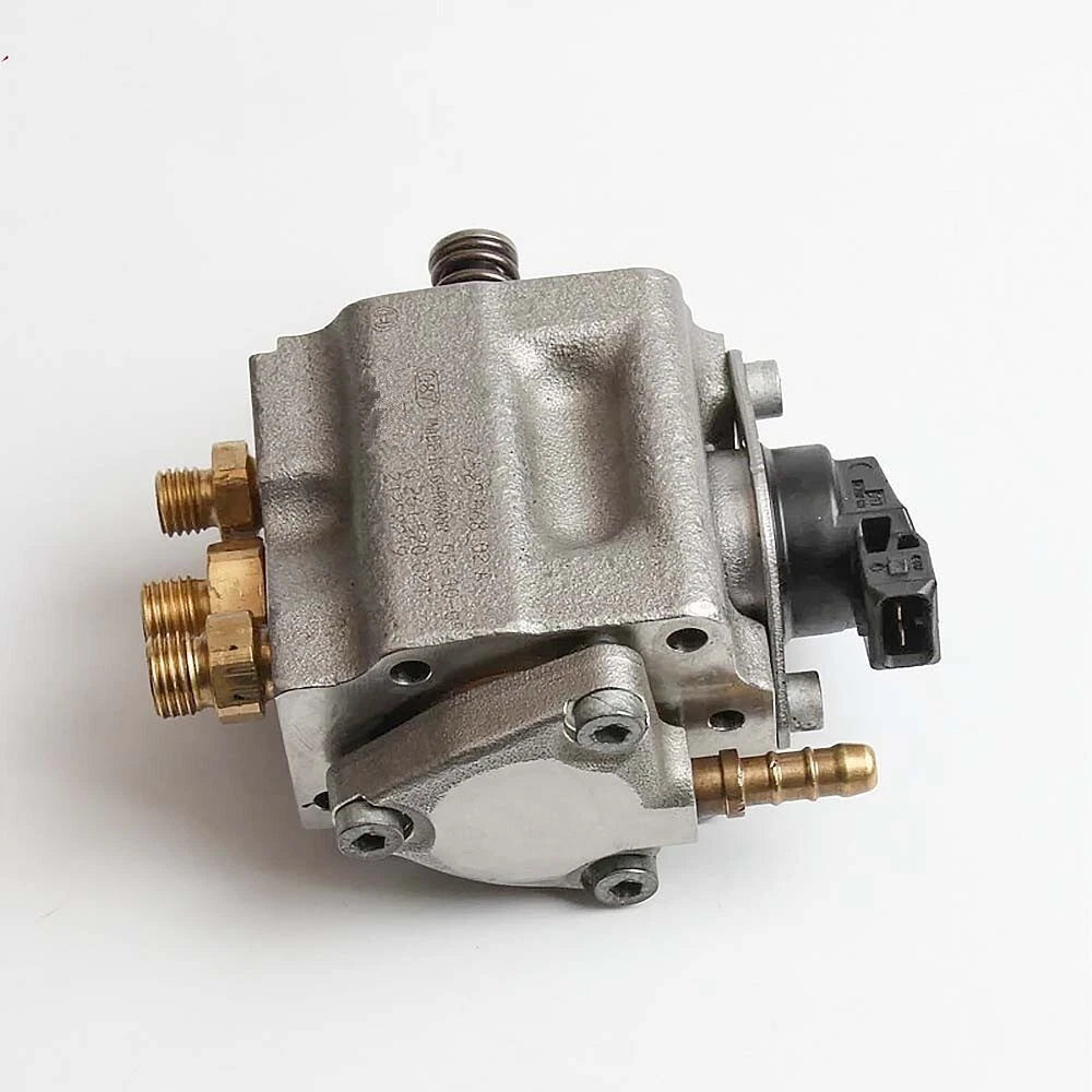 High Pressure Fuel Pump 0261520021 / 13517529068 for BMW E66 760Li (2003–2007)