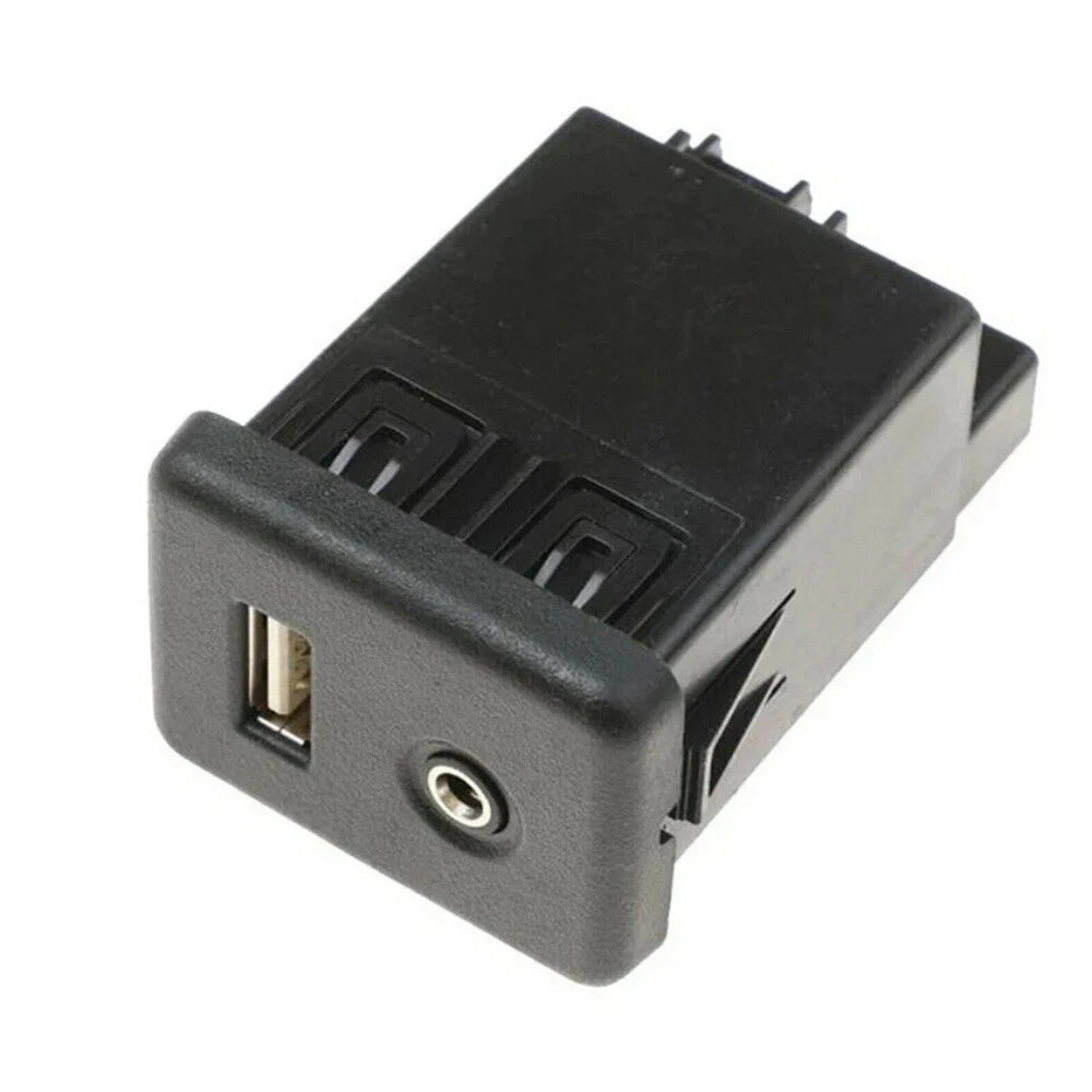 USB Charging Port Module Socket 13599456 for Chevrolet Malibu, Buick LaCrosse (–)