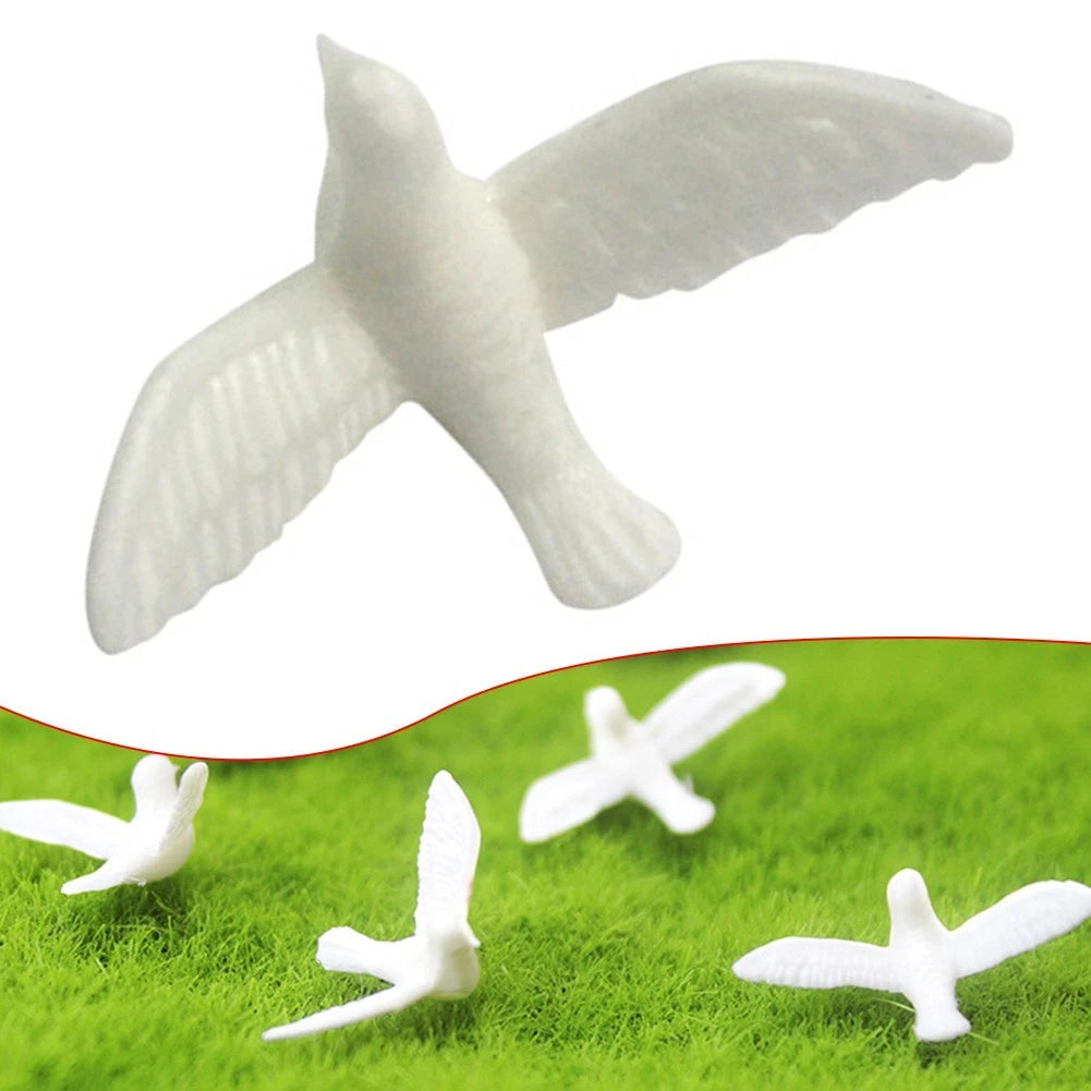Dollhouse Decoration - Little White Pigeon