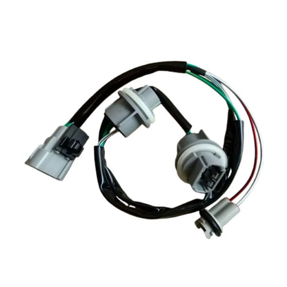 Rear Tail Light Socket Wire Harness 8155504150 for Toyota Tacoma (2005–2015)
