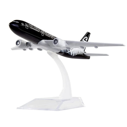 Diecast Airplane Model for Air New Zealand B777 (1:400 Scale)