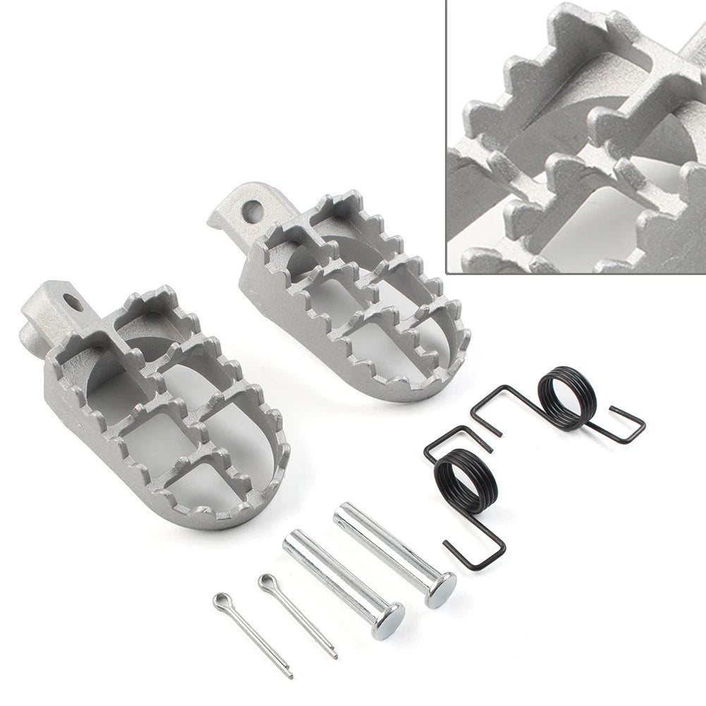 2X CNC Wide Foot Pegs Rear Set for Universal Motorcycle (Racing) Silver