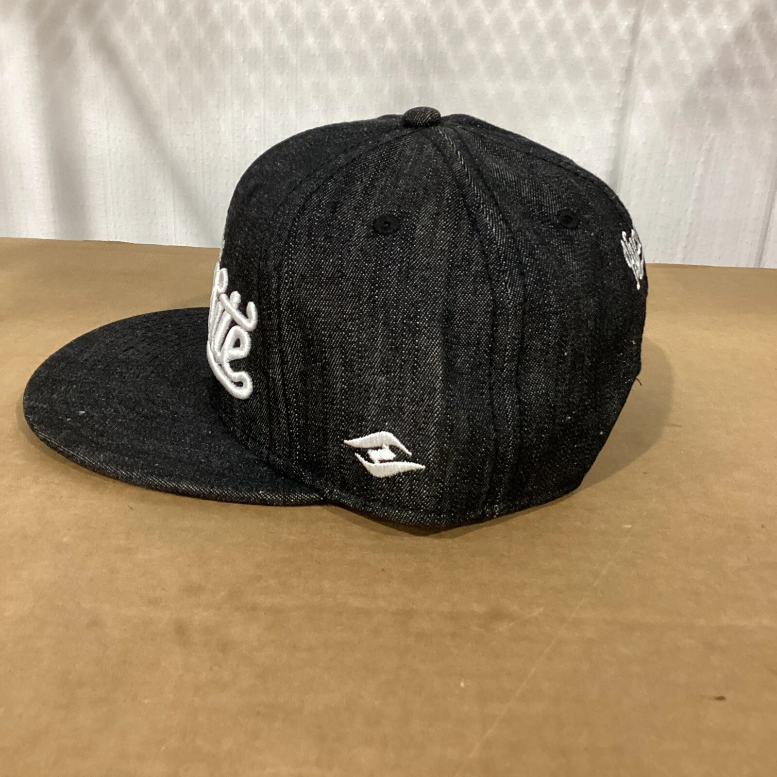 Hyperlite Voyager Hat for (OSFA) - Black with White Lettering