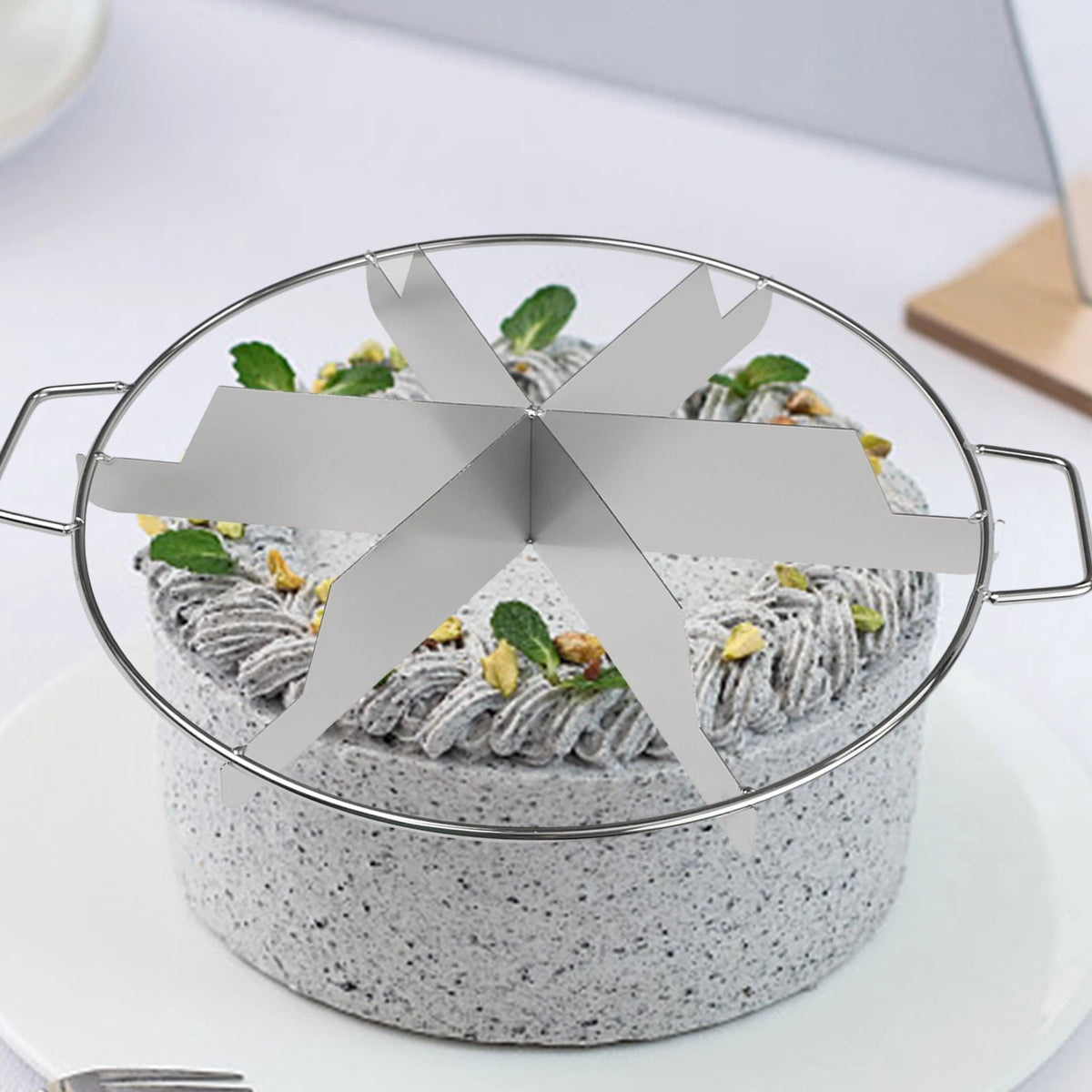 Stainless Steel Circular Cake and Pizza Slicer for Dividing Cakes and Breads