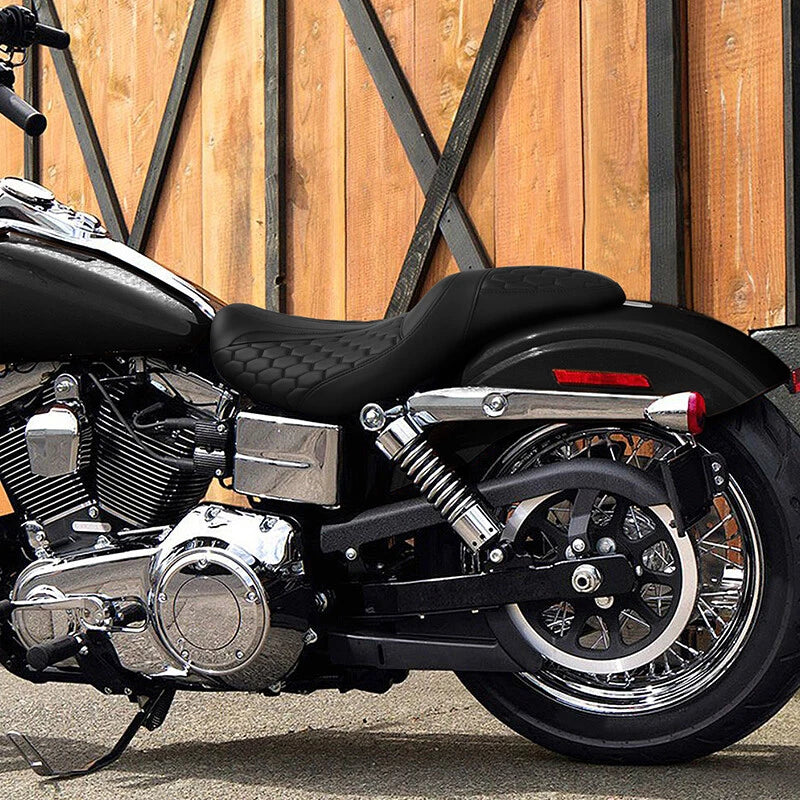 Two-Up Seat for Harley Dyna FXD FXDWG (2006–2017)