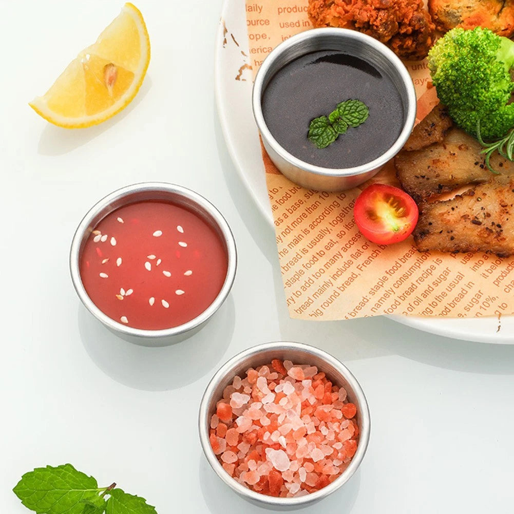 Set of 6 Stainless Steel Bowls with Lids for Food Storage