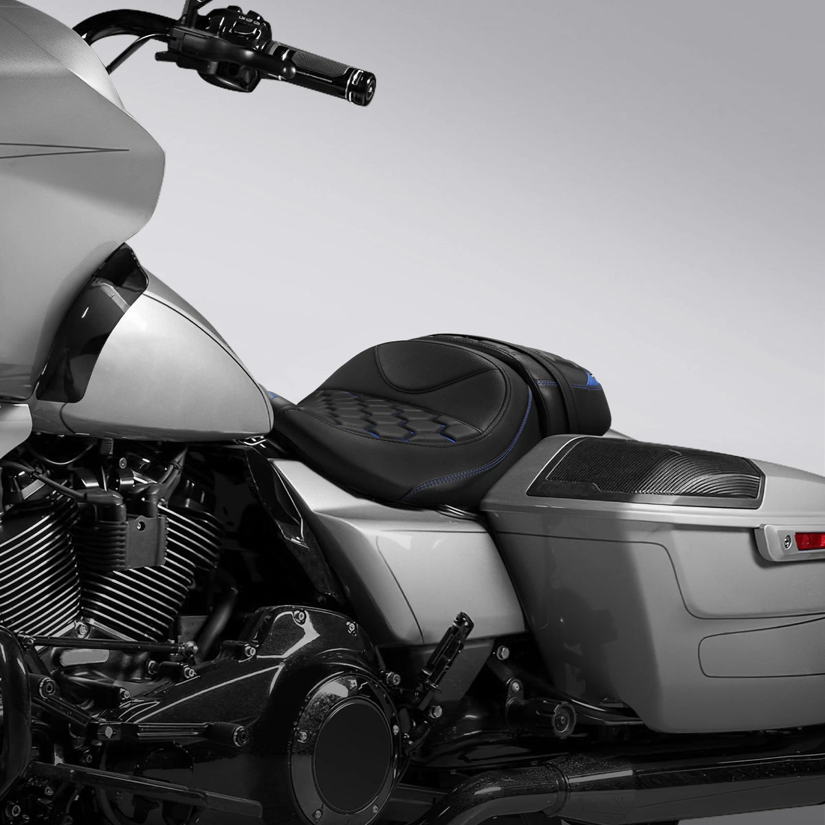 2X Driver & Passenger Seats for Harley CVO Street Road Glide (2023–2025)