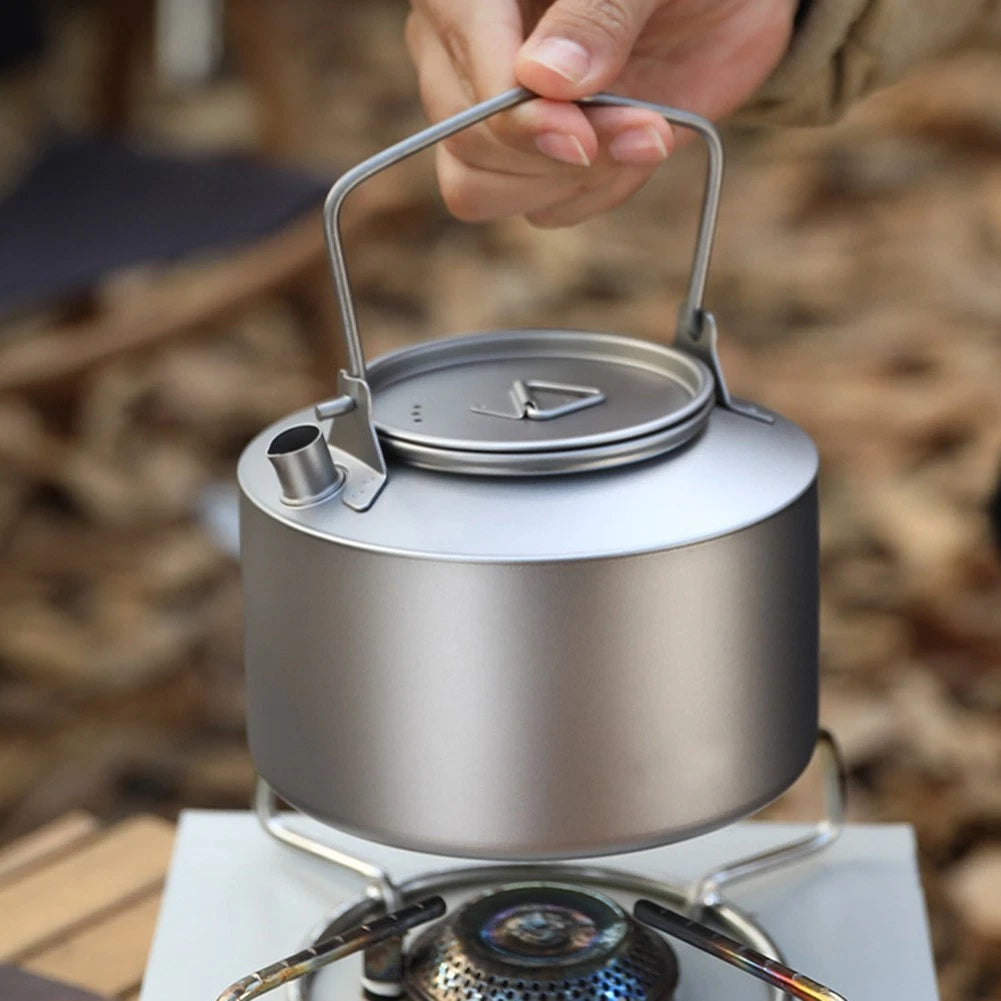 Camping Teapot for Outdoor Use (Foldable Handle Design)