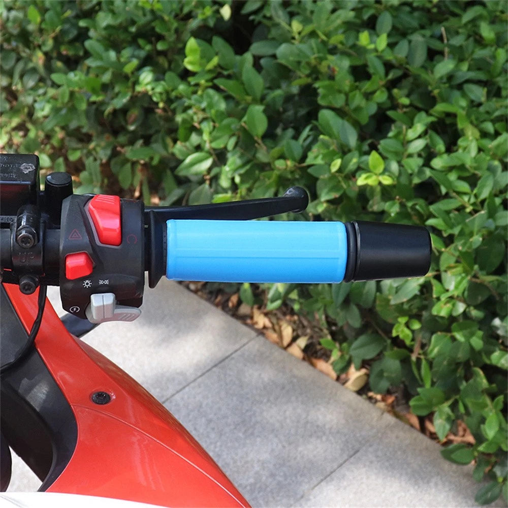 12V Silicone Heating Hand Grip Cover for Universal Applications (2010–2023)
