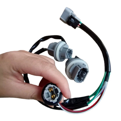 Rear Tail Light Socket Wire Harness 8155504150 for Toyota Tacoma (2005–2015)