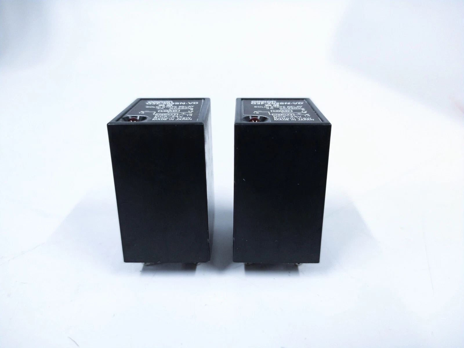 2X Solid State Relay Omron G3F-203SN-VD for Various Applications (24V)