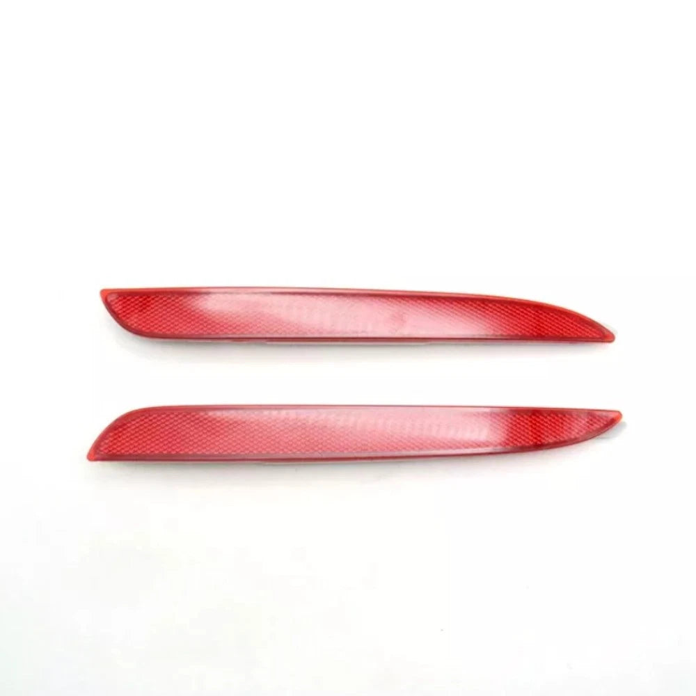 2Pcs Left & Right Side Red Rear Bumper Reflector MA2831100 For Mazda 3 2008-2012