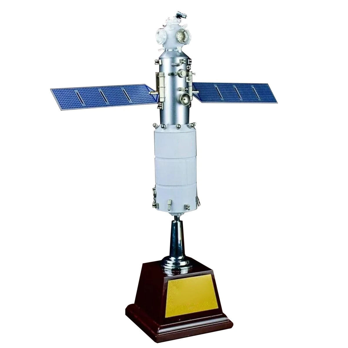Spacecraft Model with Stand for China Tianhe Core Module (1/150 Scale)