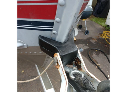 2 Inch V Bow Stop for Boat Trailer - Black Molded Rubber