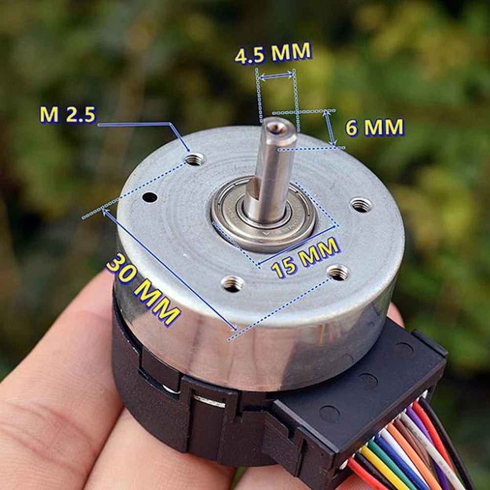 Integrated Brushless DC Motor with On-Chip Driver and 100-Line Encoder for