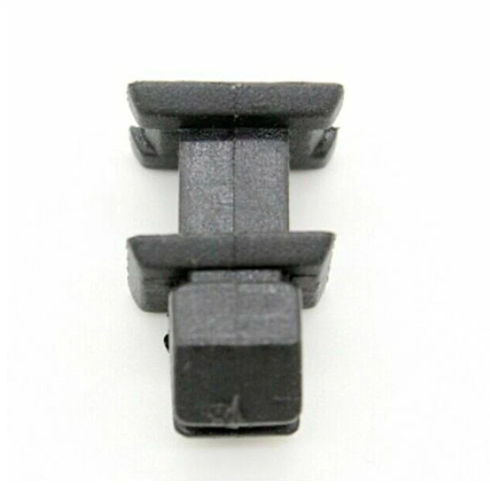 30 Interior Body Panel Trim Retainer Clips for