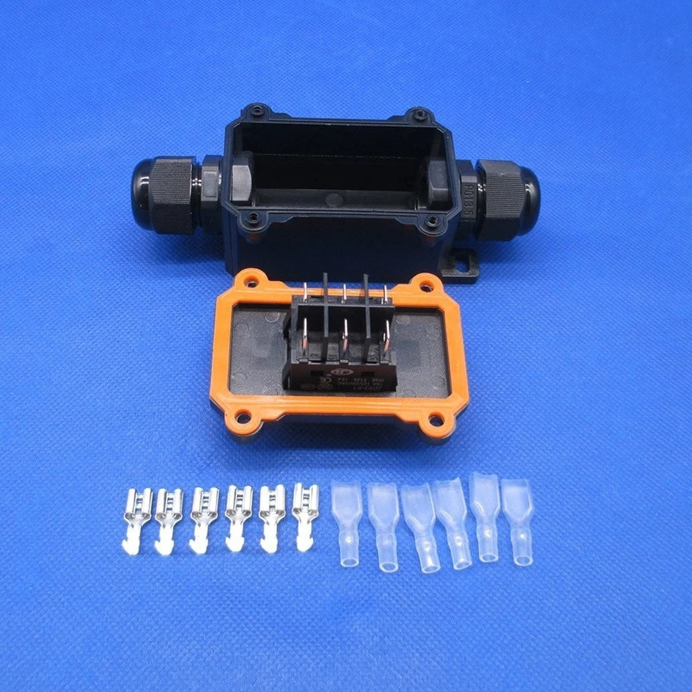 Waterproof 30A 250V 6 Pin Boat Switch (Self Resetting)