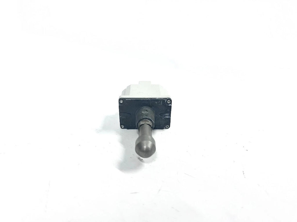 Switch Assembly for CAT 6T-2005